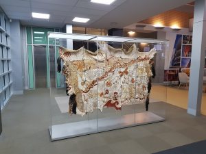 museum display cases australia