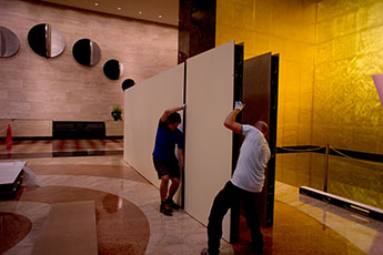 modular museum wall system installation